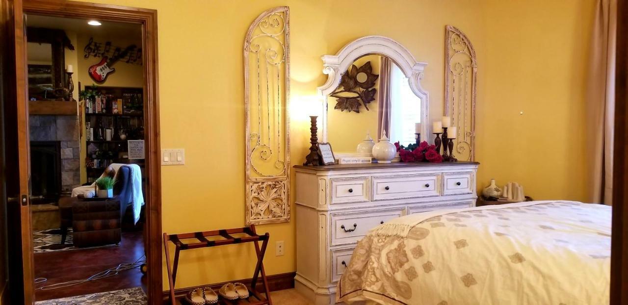 Chateau du Pikes Peak, a Tuscany Retreat Colorado Springs Exterior foto